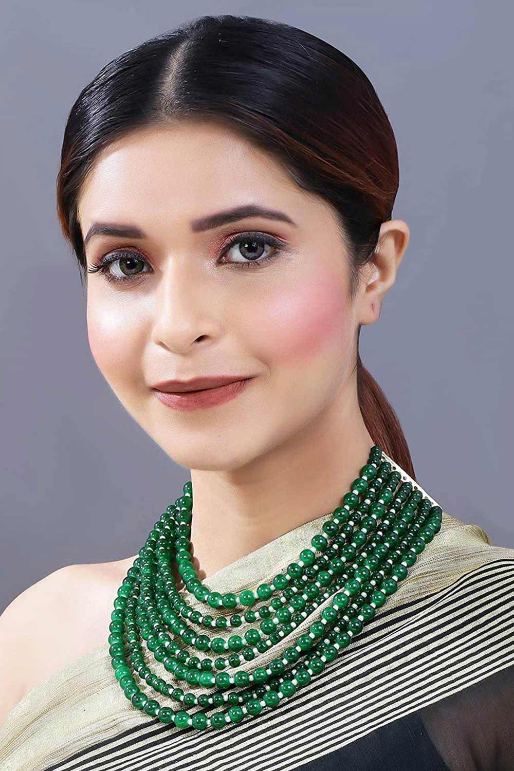 Green Elegance Beaded Necklace